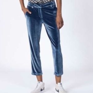 Lucca / Wildfang blue velvet cropped pant